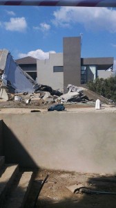Several men have been injured, eight are presumed to be dead and two are still missing beneath the rubble of collapse building in Alberton, Johannesburg South. Picture: ER24 Flickr