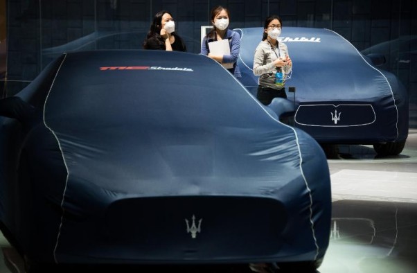 AFP / Johannes Eisele<br />Maserati cars pictured ahead of the 2015 Shanghai International Automobile Industry Exhibition