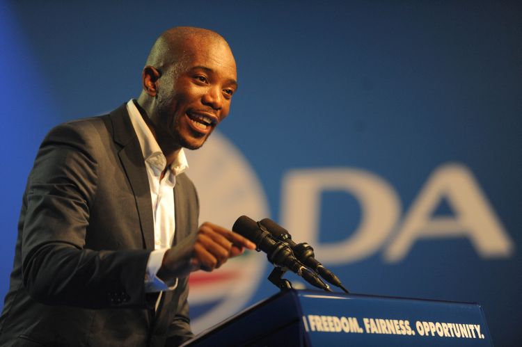 Maimane hits back at Mbalula over tweet
