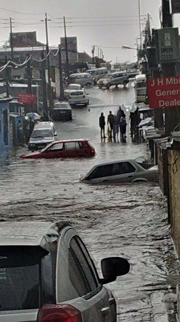 The road leading to the Alex Police Station is flooded. Picture: Alex News.