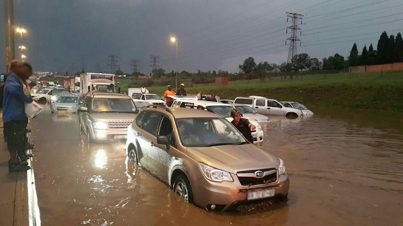 Paramedics warn motorists to avoid the N3 highway. Picture: Emer-G-Med.