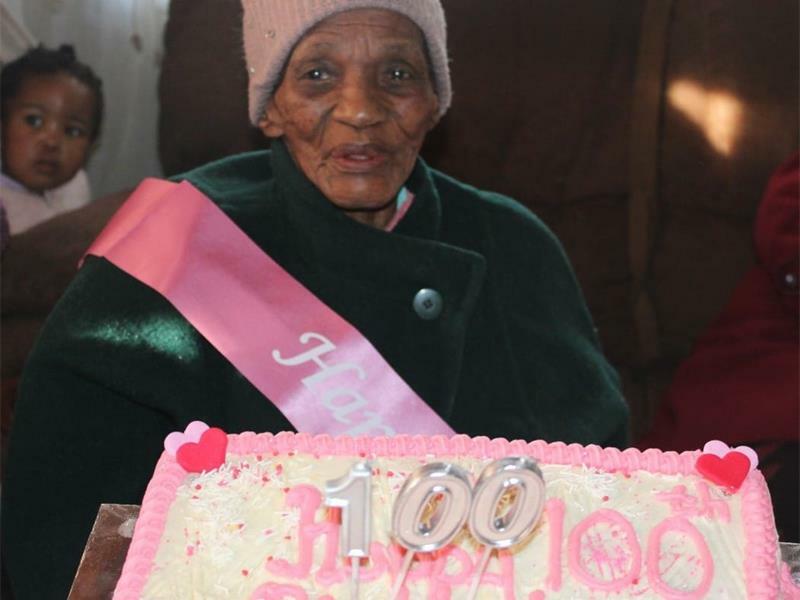 Alexandra's Florence Mothupa celebrates 100 years | Alex News