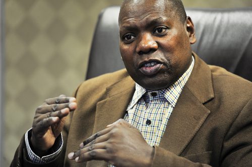 Redi Tlhabi Vytjie Mentor Take On Zweli Mkhize On Khwezi Book The Citizen
