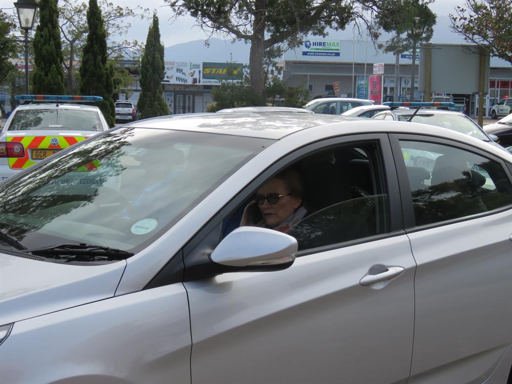 Helen Zille leaving the JOC heading to Knysna this afternoon. Picture: Zolani Sinxo