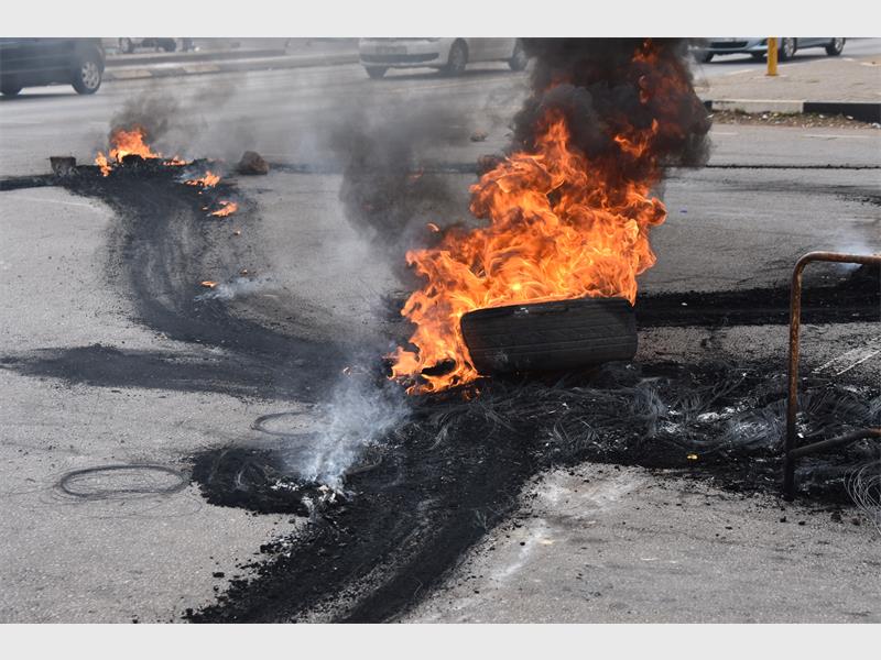 Fiery Protest In Vosloorus Over Rdp Housing Plans The Citizen