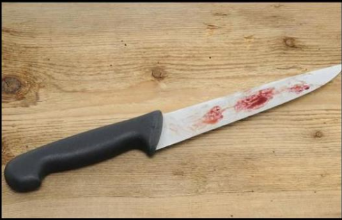 Man stabs himself in the throat after allegedly stabbing 2 ...
