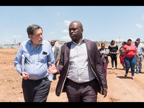 Tshwane utility services and infrastructure MMC Darryl Moss and mayor Solly Msimanga. Photo: supplied
