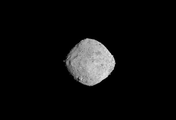 This November 16, 2018 photo from NASA's OSIRIS-REx spacecraft, obtained December 3, 2018 courtesy of NASA/Goddard/University of Arizona, shows the asteroid Bennu from a distance of 85 miles (136km). The image, which was taken by the PolyCam camera, shows Bennu at 300 pixels and has been stretched to increase contrast between highlights and shadows. Picture: NASA/ Goddard/ University of Arizona