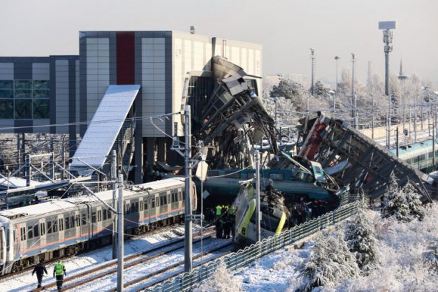 Seven dead in Ankara train crash