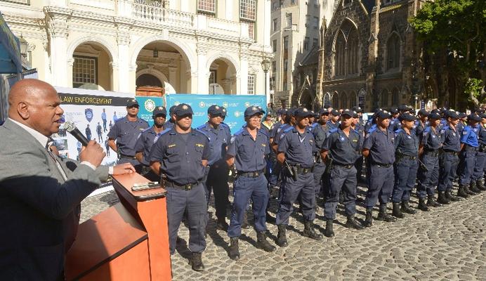 18-new-law-enforcement-officers-where-welcomed-by-cape-town-mayor