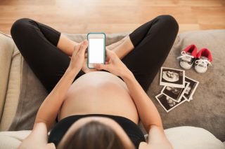 4 pregnancy apps you need to download
