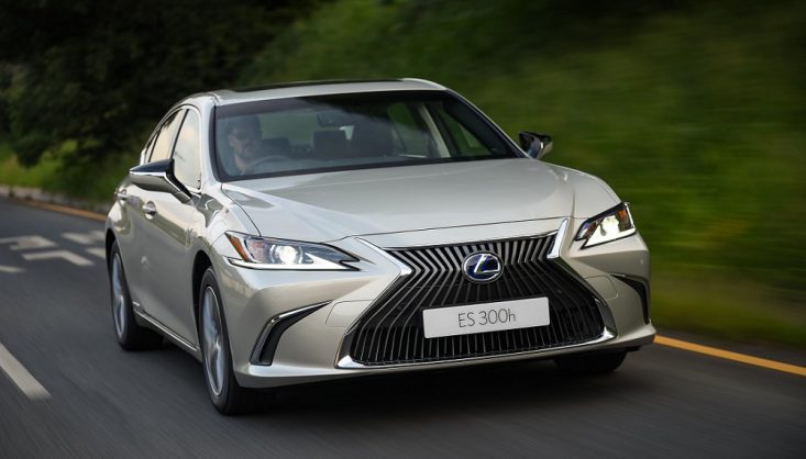 Lexus ES receives specification sheet upgrade