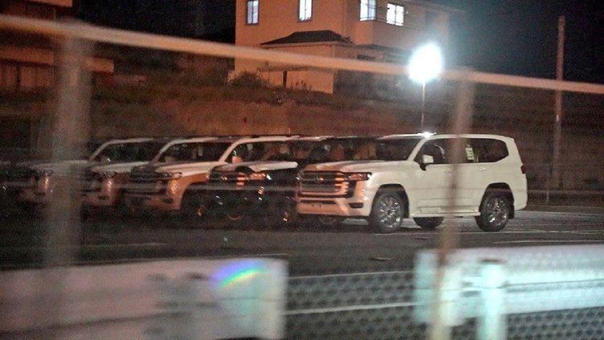 Here it is: Toyota Land Cruiser 300 spied in the bare - Vimarsana News