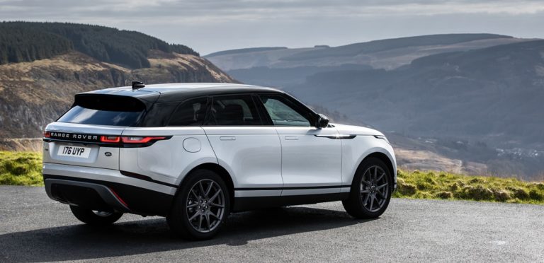 Facelift Range Rover Velar arrives with more tech and MHEV heart | The ...