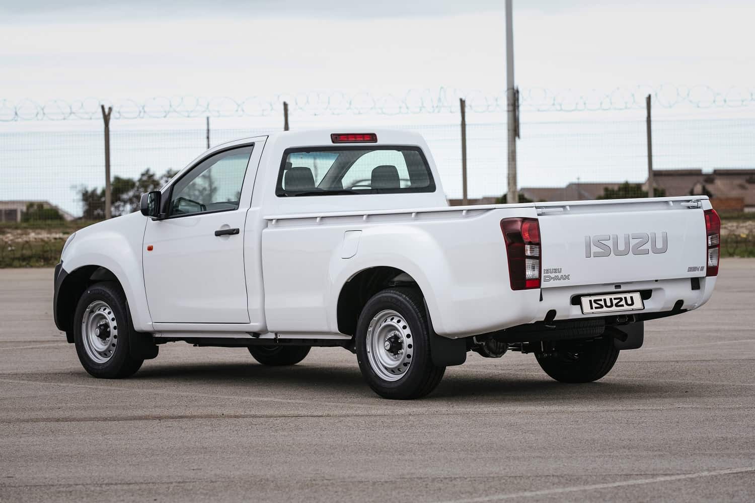 Sixth generation Isuzu D-Max's life prolonged as workhorse offering | The  Citizen