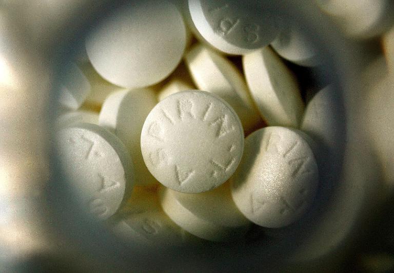 aspirin lowers colon cancer risk, but not for all